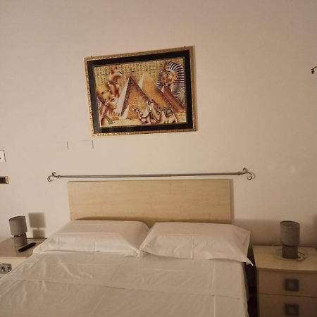 Rooms Center Wolf - Matrimoniale E Comunicanti Matera Eksteriør bilde