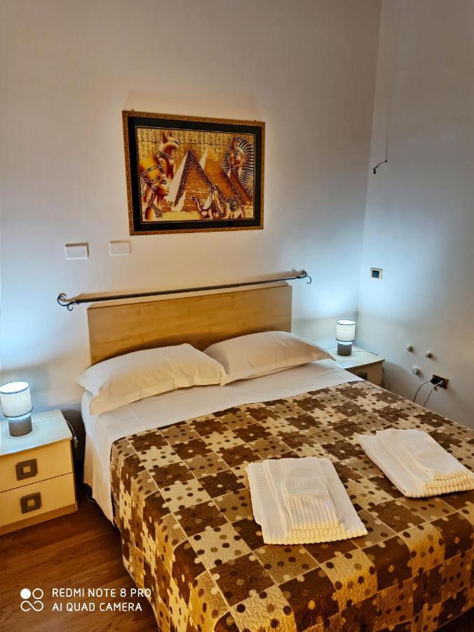 Rooms Center Wolf - Matrimoniale E Comunicanti Matera Eksteriør bilde